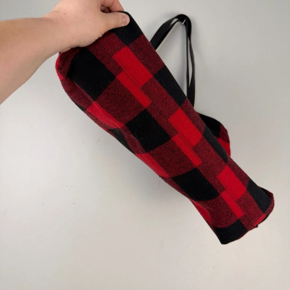 G.H. Bass Tote Bag Women's Red Buffalo Plaid Flannel Attached Leather Pouch